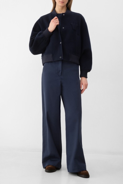 Продукция для женщин фото