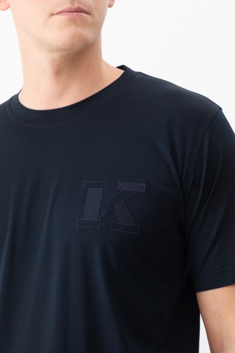 футболка  из италии вид сбоку