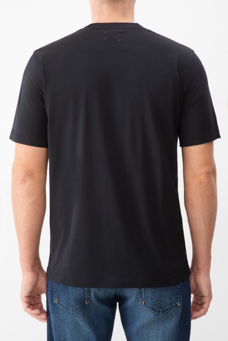 футболка  от бренда kiton вид слева