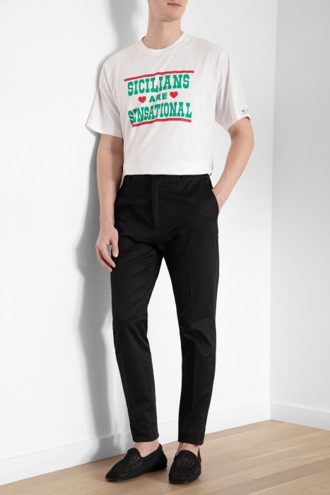 Товар белого цвета с внутренней стороны