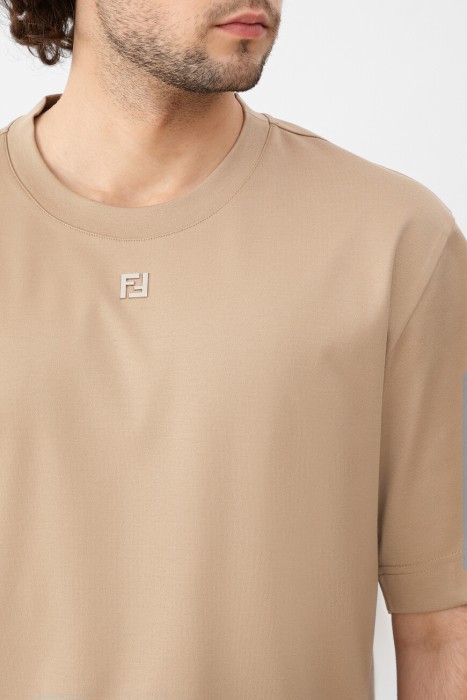 футболка  из италии вид сбоку