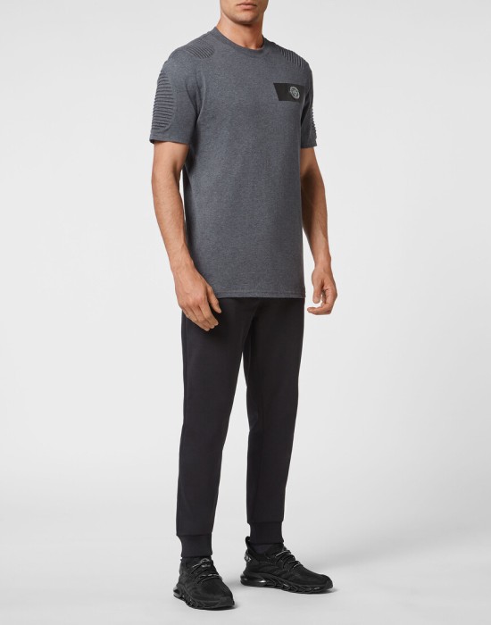 футболка  по цене 14280 руб вид справа