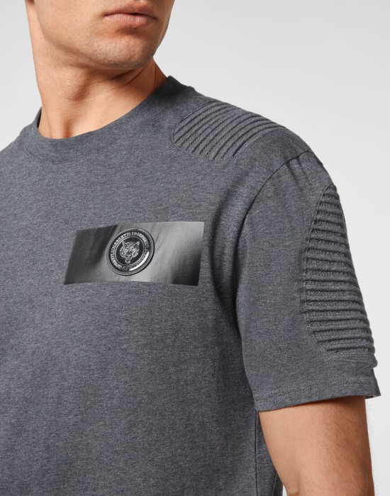 футболка  из италии вид сбоку