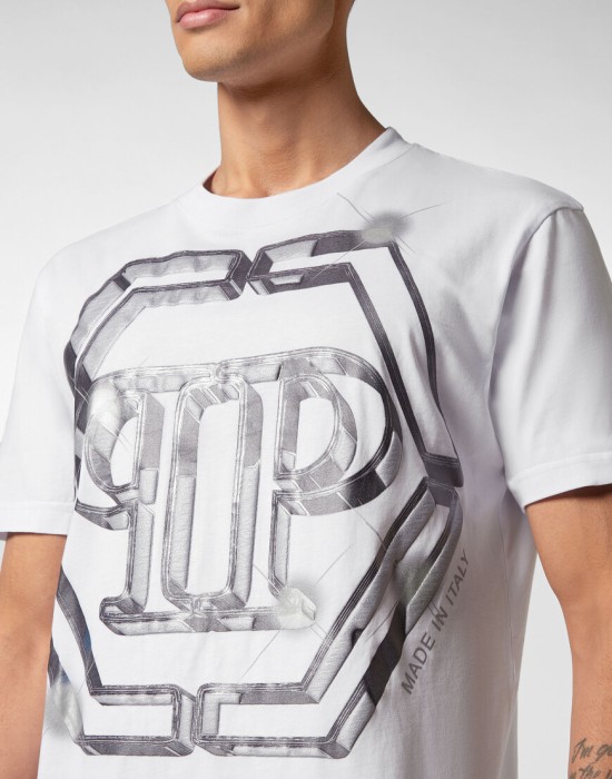 футболка  из проверенных материалов спереди