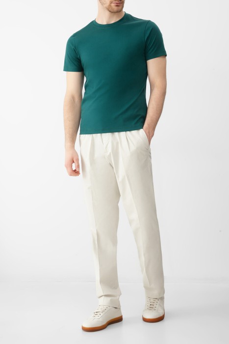 Товар зеленого цвета с внутренней стороны