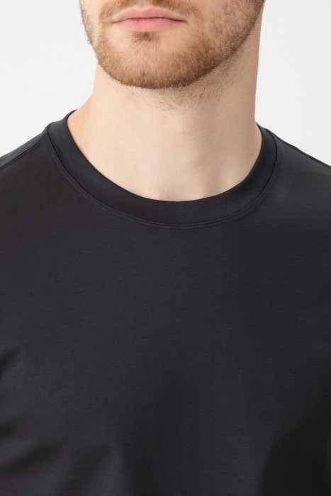 футболка  из италии вид сбоку