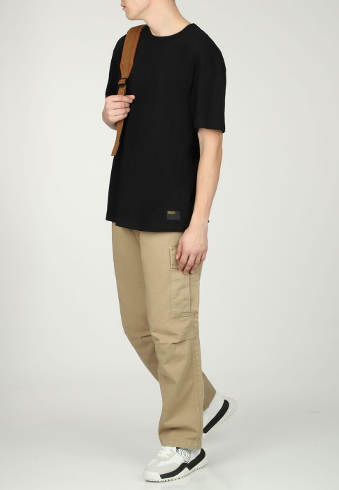 футболка  из америки вид сбоку