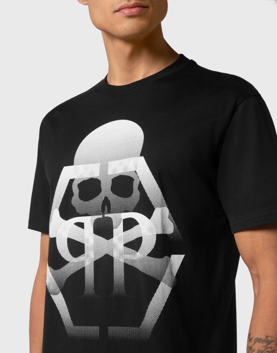 футболка  из америки вид сбоку