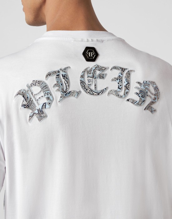 футболка  из америки вид сбоку