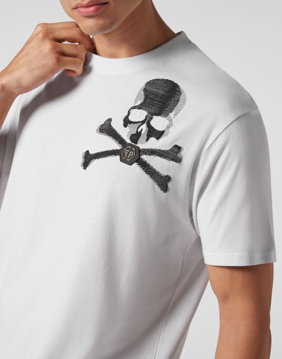 футболка  из америки вид сбоку