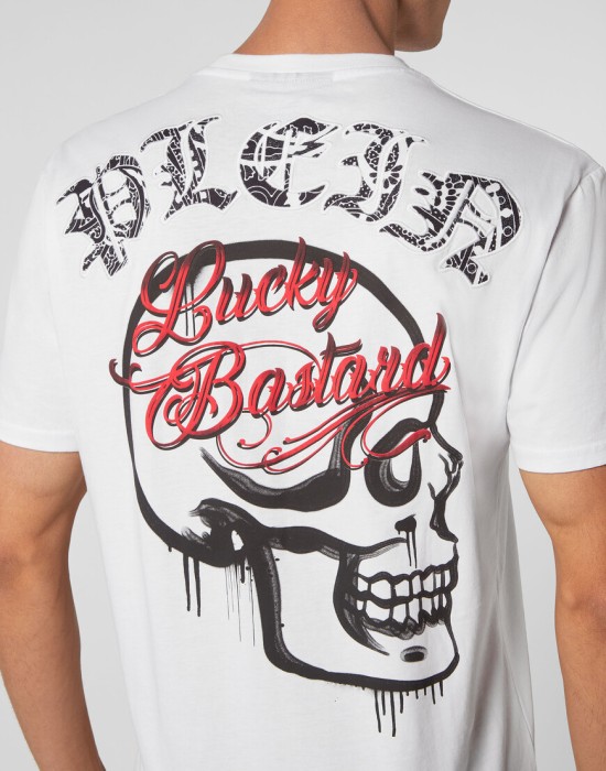 футболка  из америки вид сбоку