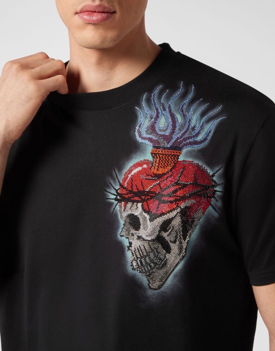 футболка  из америки вид сбоку