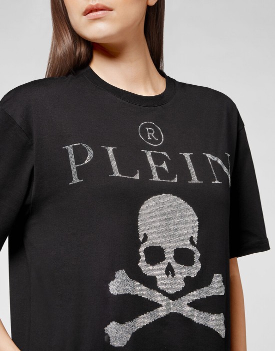 Товар черного цвета с внутренней стороны