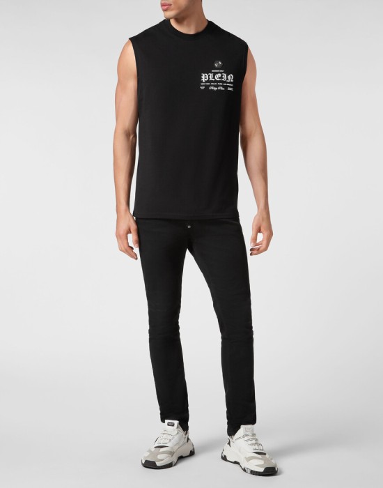 футболка  по цене 30300 руб вид справа