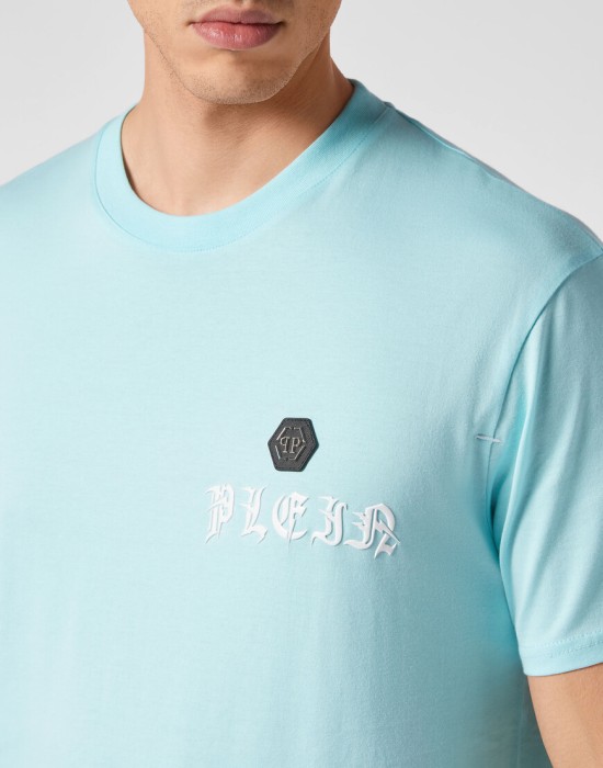 футболка  из америки вид сбоку