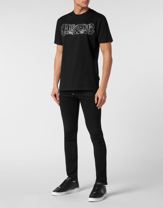 футболка  по цене 33592 руб вид справа