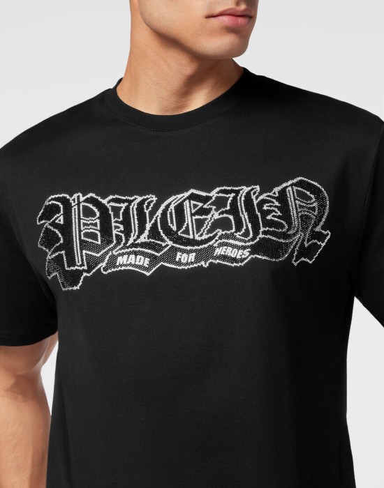 футболка  из америки вид сбоку