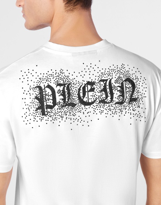 футболка  из америки вид сбоку