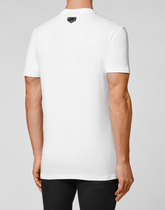 футболка  из америки вид сбоку