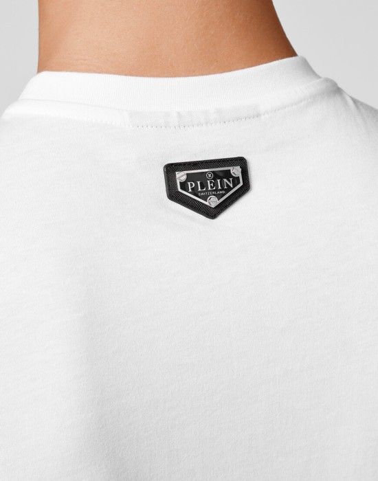 футболка  из проверенных материалов спереди