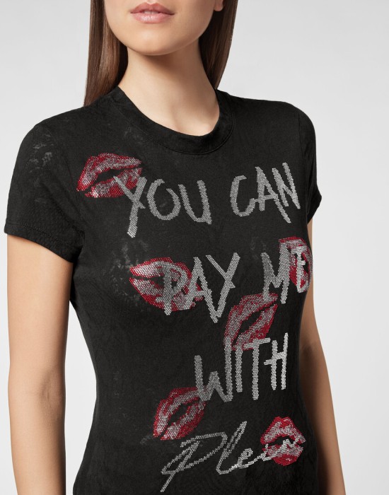 футболка  из проверенных материалов спереди