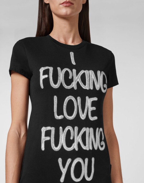 футболка  из проверенных материалов спереди