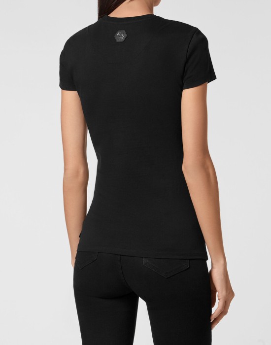 футболка  из америки вид сбоку