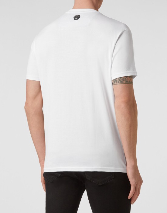 футболка  из америки вид сбоку