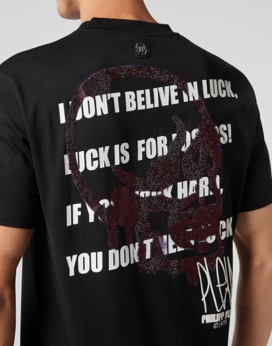 футболка  из проверенных материалов спереди