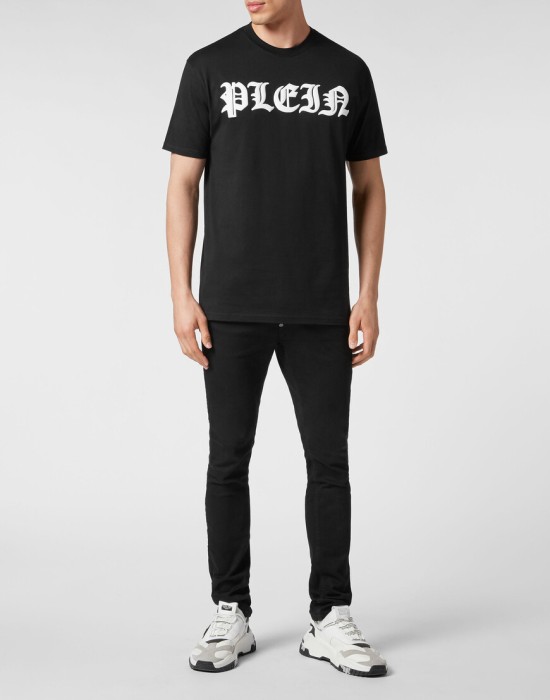 Товар черного цвета с внутренней стороны