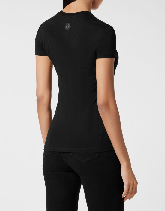 футболка  из америки вид сбоку