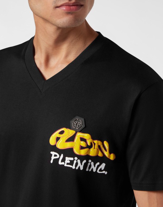 футболка  из проверенных материалов спереди