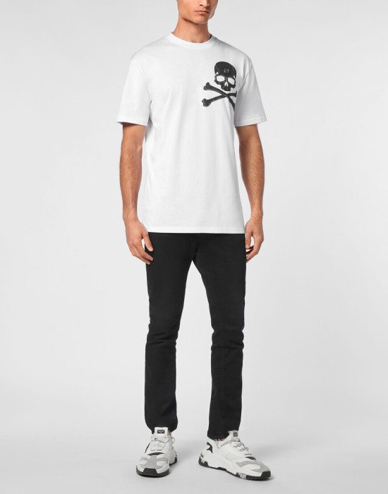 Товар белого цвета с внутренней стороны