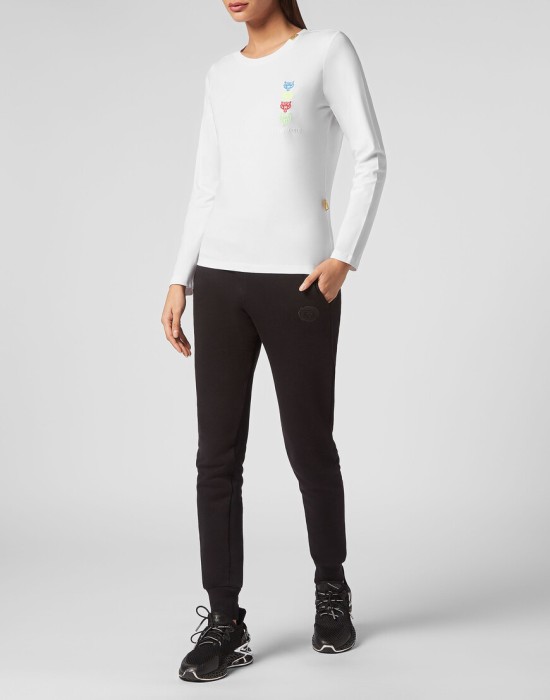 Товар белого цвета с внутренней стороны