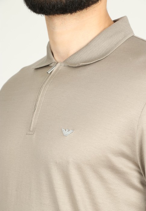 Товар серого цвета с внутренней стороны