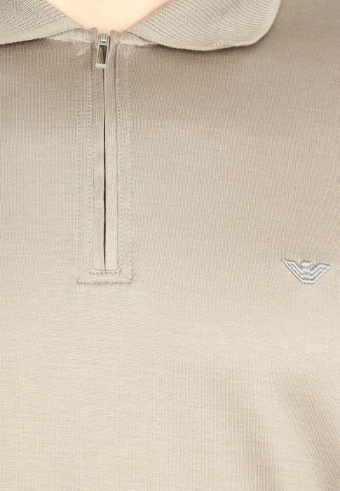 футболка  из проверенных материалов спереди