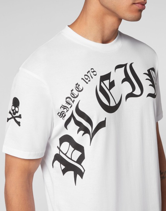 футболка  из америки вид сбоку