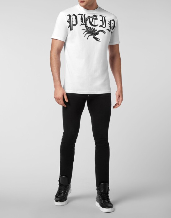 футболка  по цене 31008 руб вид справа