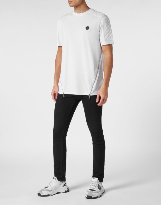 футболка  по цене 18993 руб вид справа