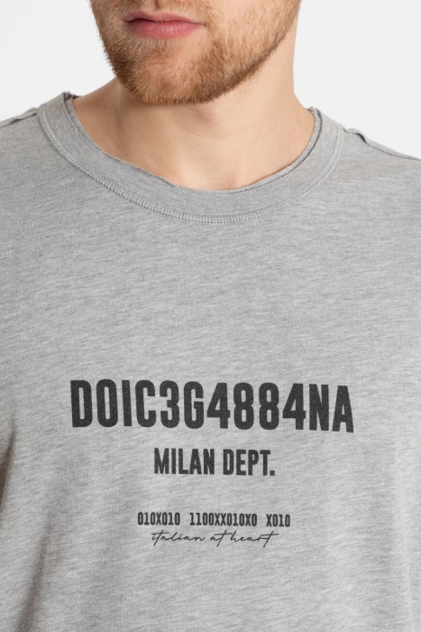 футболка  из италии вид сбоку