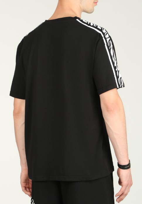 футболка  из италии вид сбоку