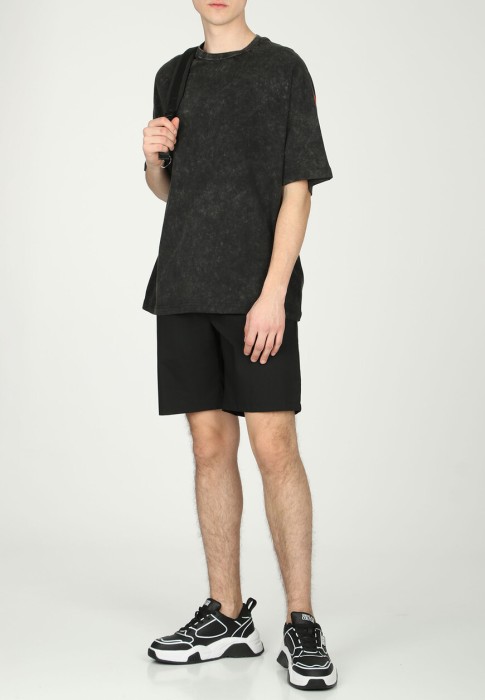 футболка  из италии вид сбоку