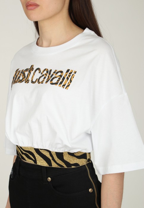 Товар белого цвета с внутренней стороны