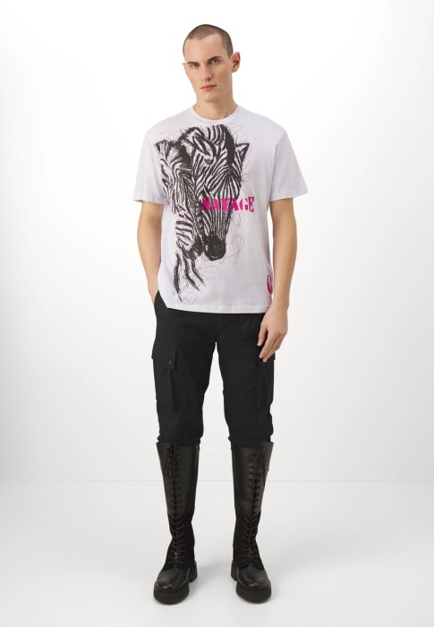 футболка  от бренда just cavalli вид слева