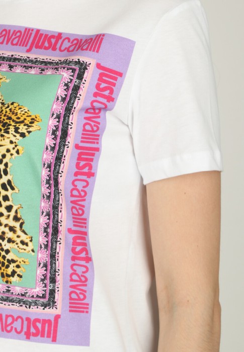 Товар белого цвета с внутренней стороны