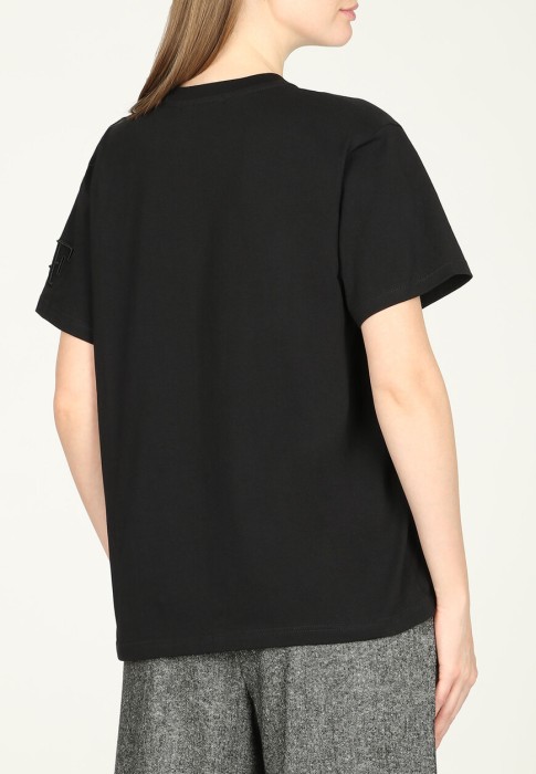 Товар черного цвета с внутренней стороны