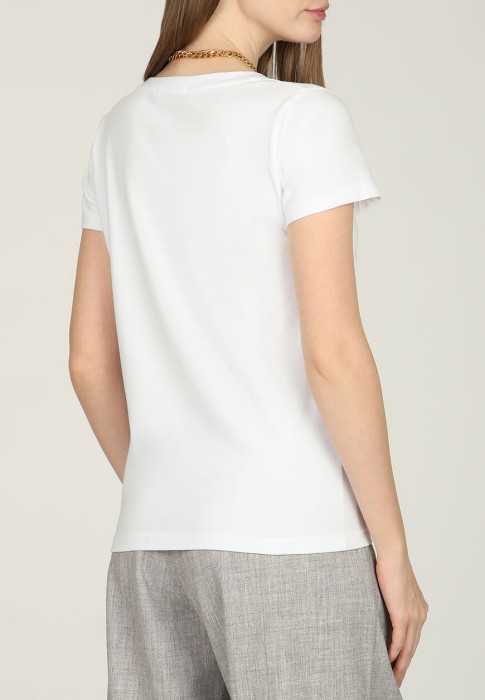 Товар белого цвета с внутренней стороны