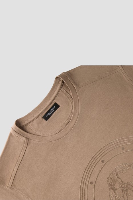 футболка  по цене 70000 руб вид справа