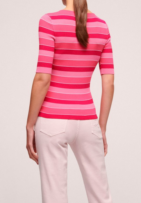 футболка  из италии вид сбоку