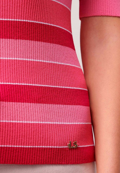 Товар розового цвета с внутренней стороны